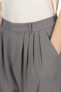 Cotton Tuck Pants - Grey -VogueWard Store Evam Eva Cotton Tuck Pants Grey E241T078 80 noe 2005