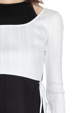 Random Ribbed Cotton Cropped Top - White -VogueWard Store Mame Kurogouchi Random Ribbed Cotton Cropped Top White MM24SS JS051 WH noe 05